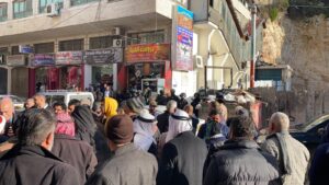 الاحتلال يمنع مهرجانًا تضامنيًا مع الشيخ عكرمة في مخيم شعفاط